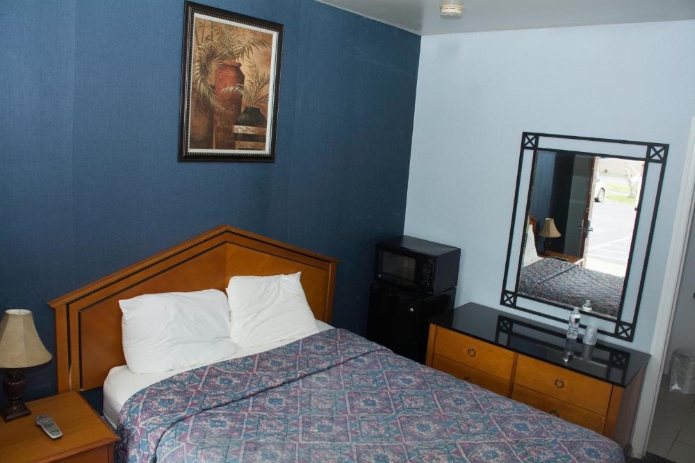 Room image 5