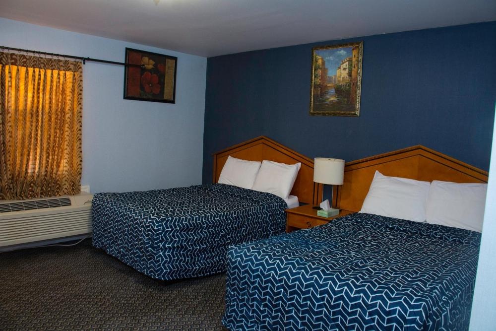 Room image 4